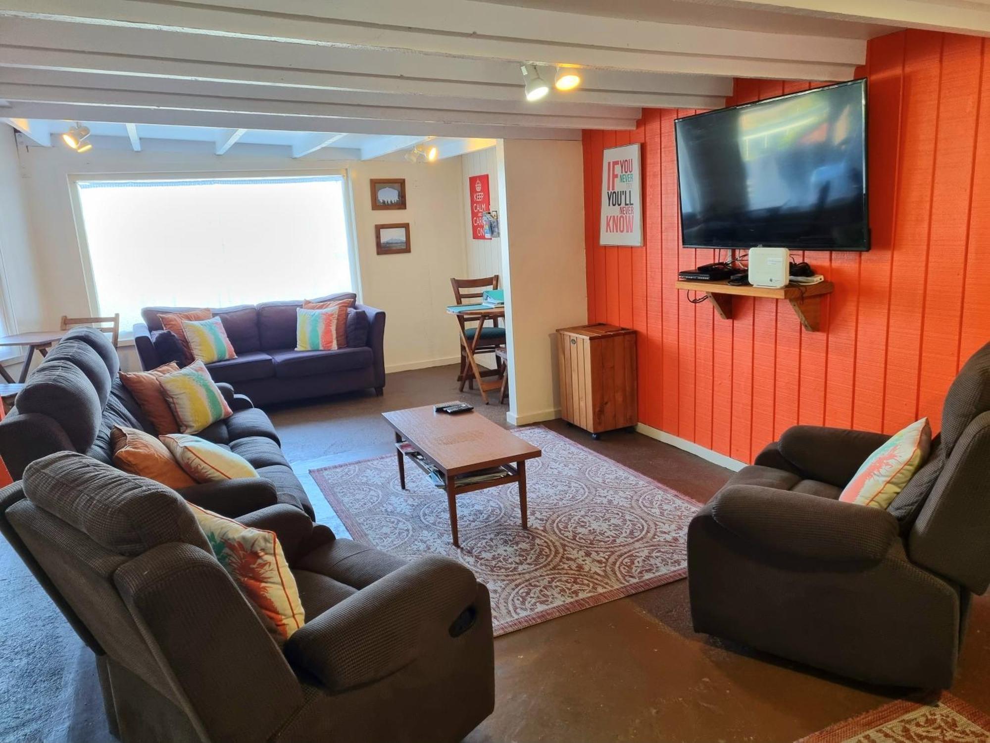Flat Hills Tourist Park Hotel Ruahine Екстериор снимка